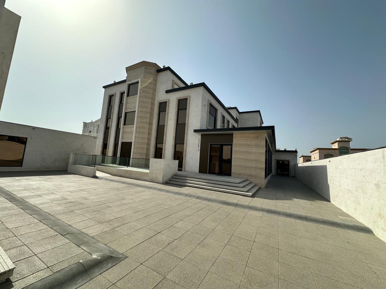 Al Bustan Medical Group, interior view 9